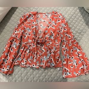 BB Dakota long sleeve floral top with tie in front XS